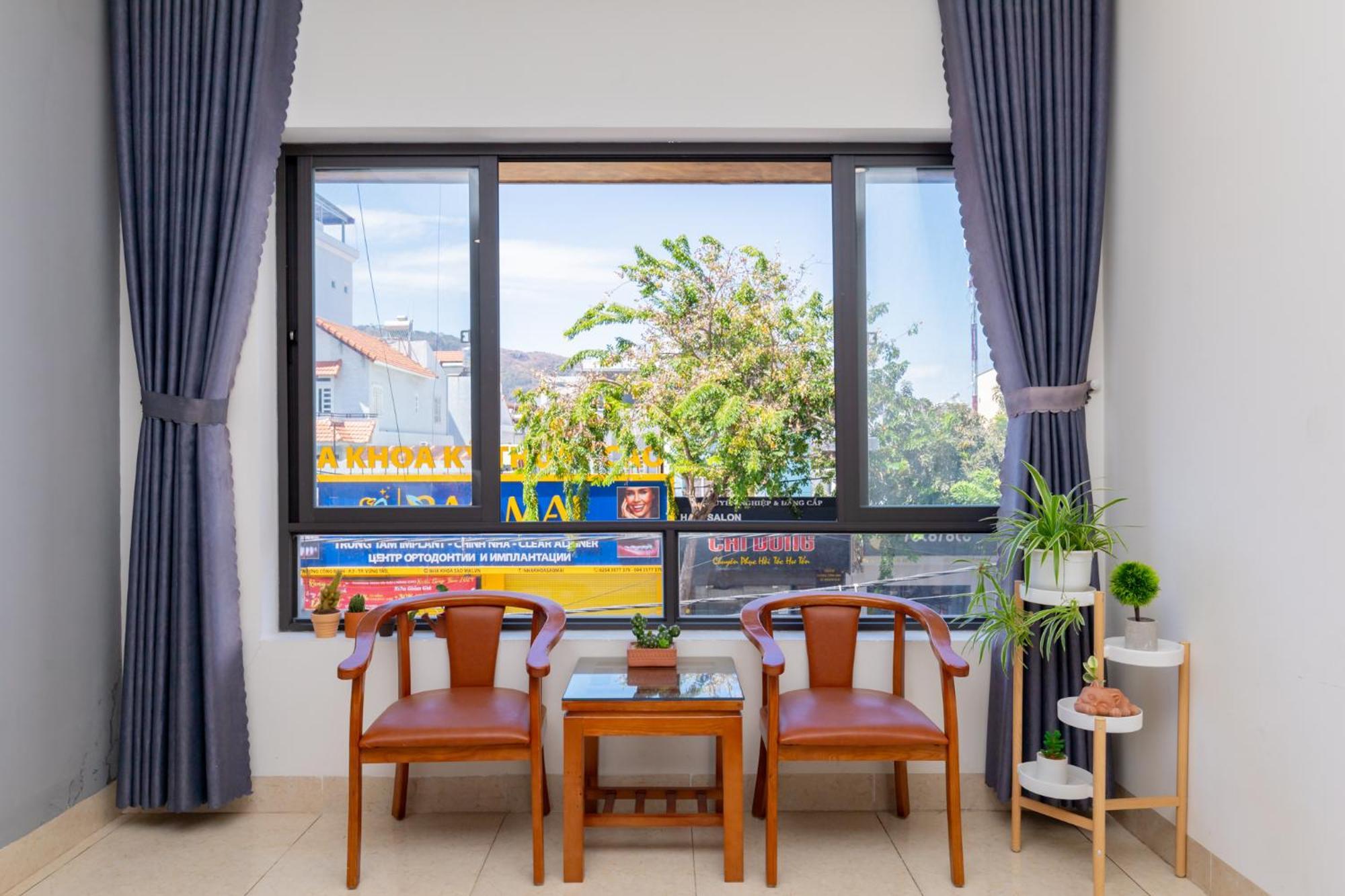 Prague Hotel Vung Tau Exterior photo