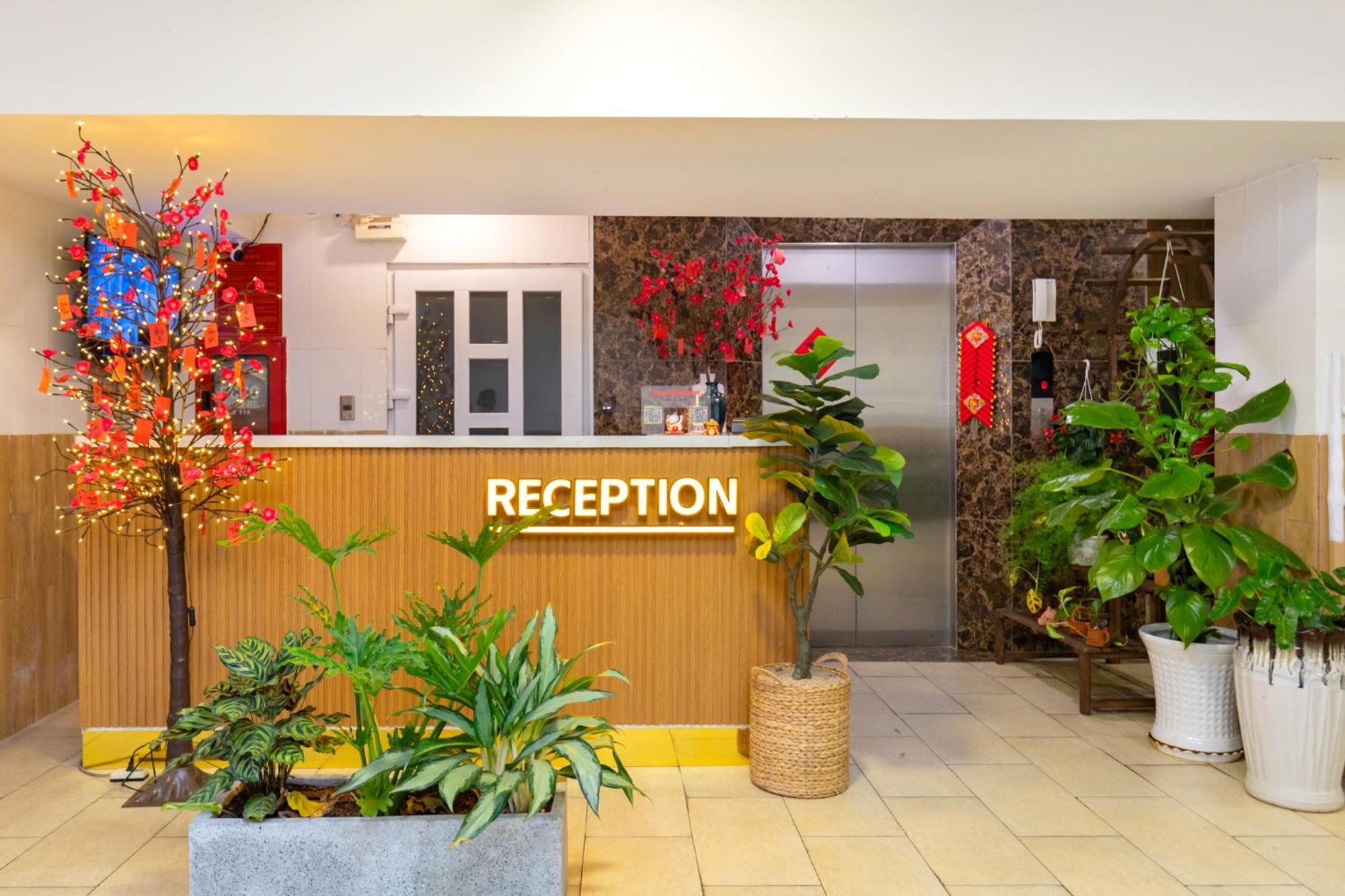 Prague Hotel Vung Tau Exterior photo