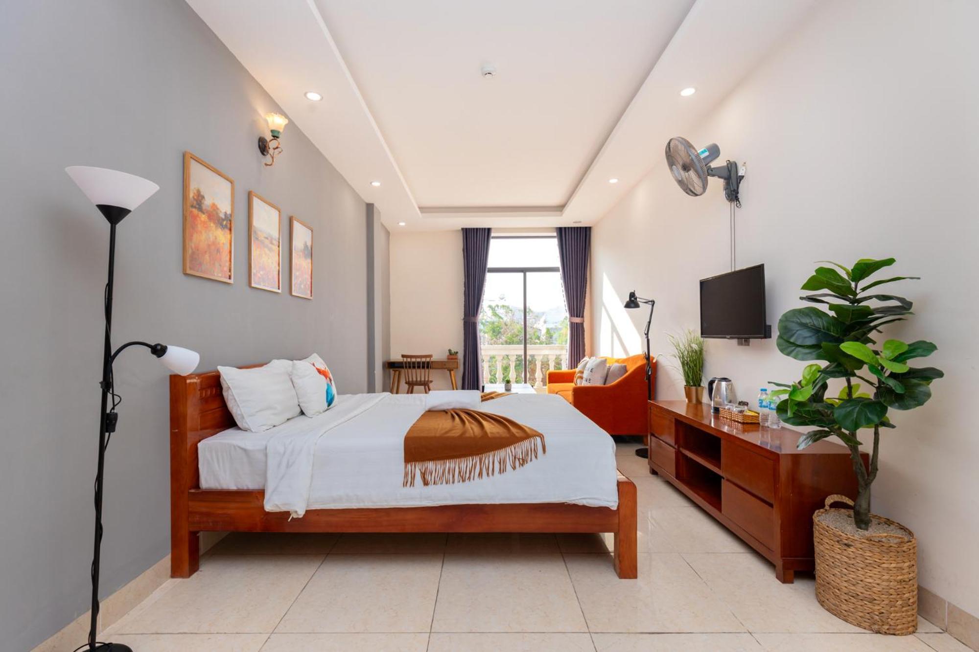 Prague Hotel Vung Tau Exterior photo