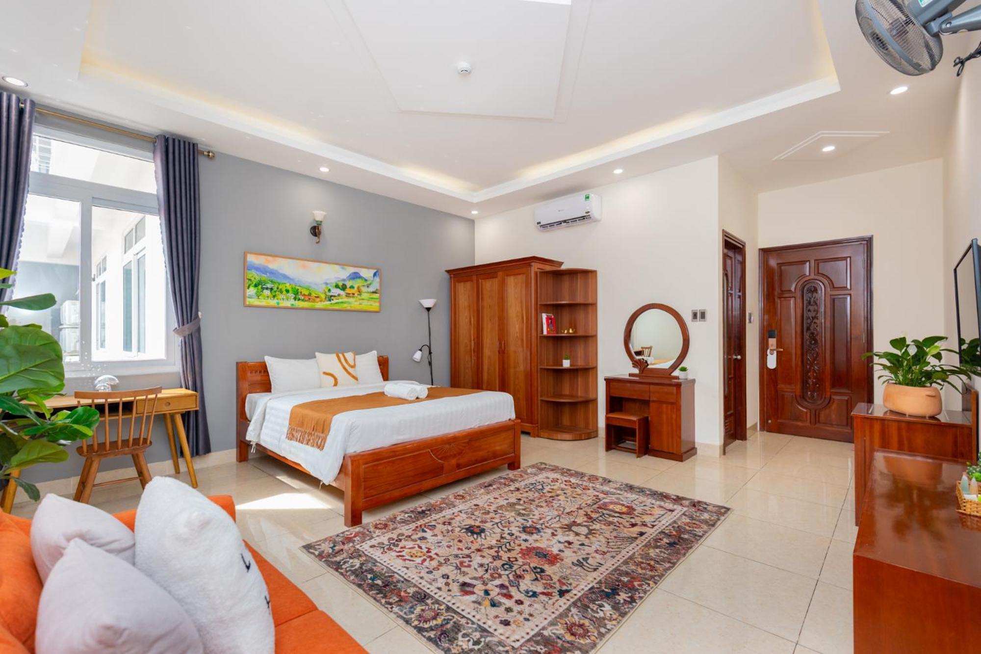 Prague Hotel Vung Tau Exterior photo