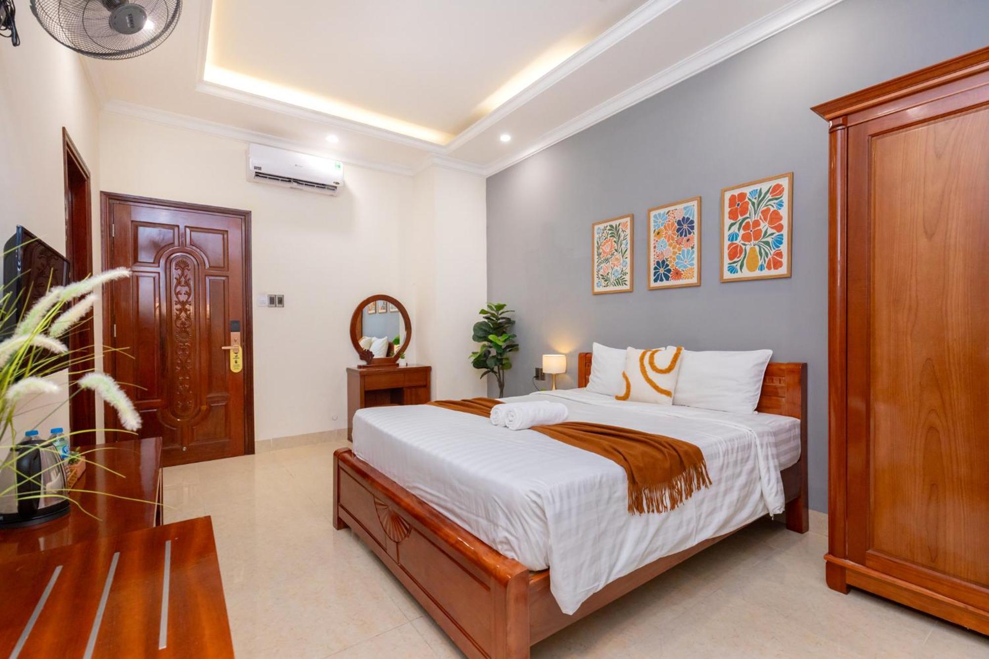 Prague Hotel Vung Tau Exterior photo