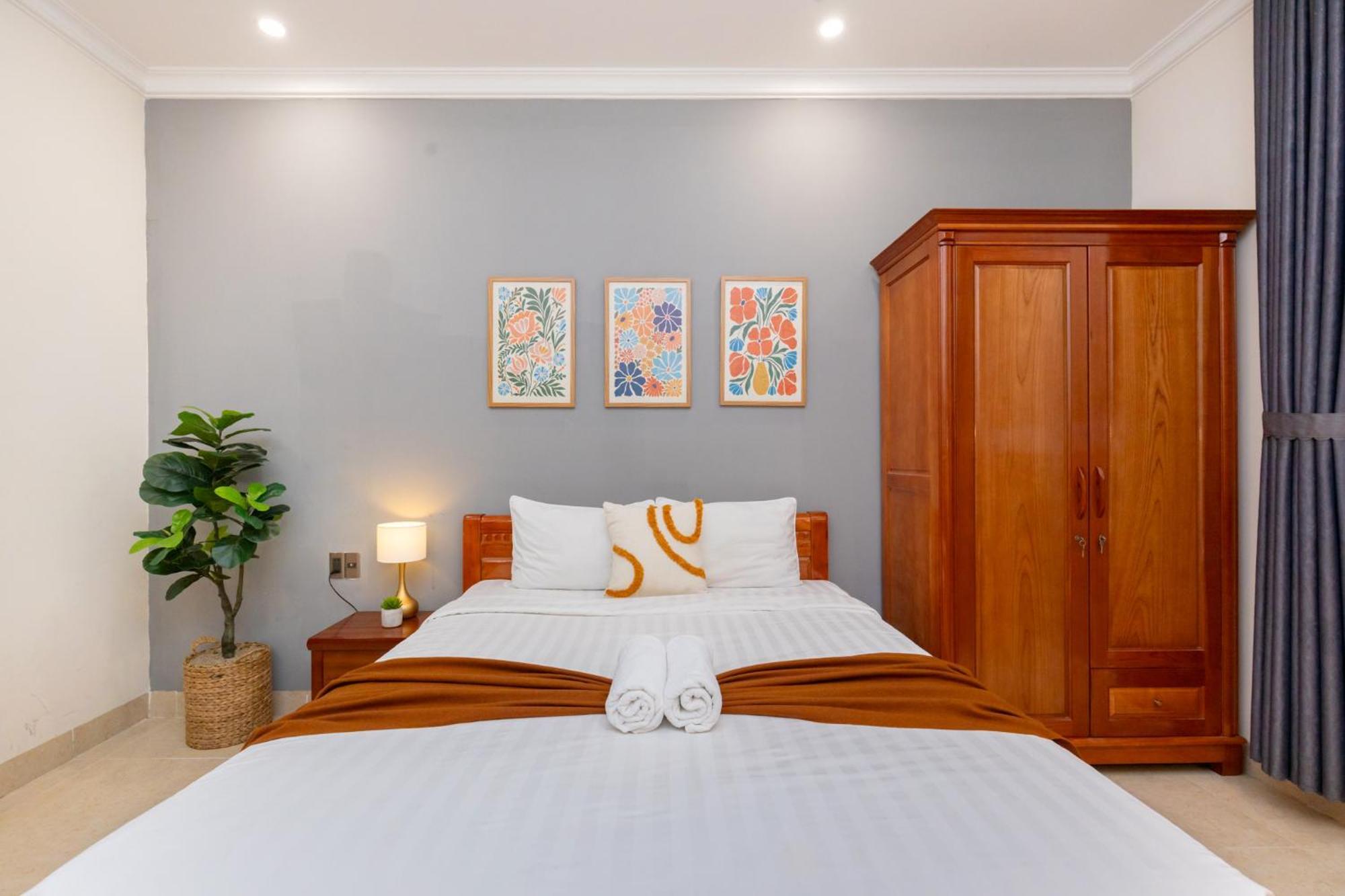 Prague Hotel Vung Tau Exterior photo